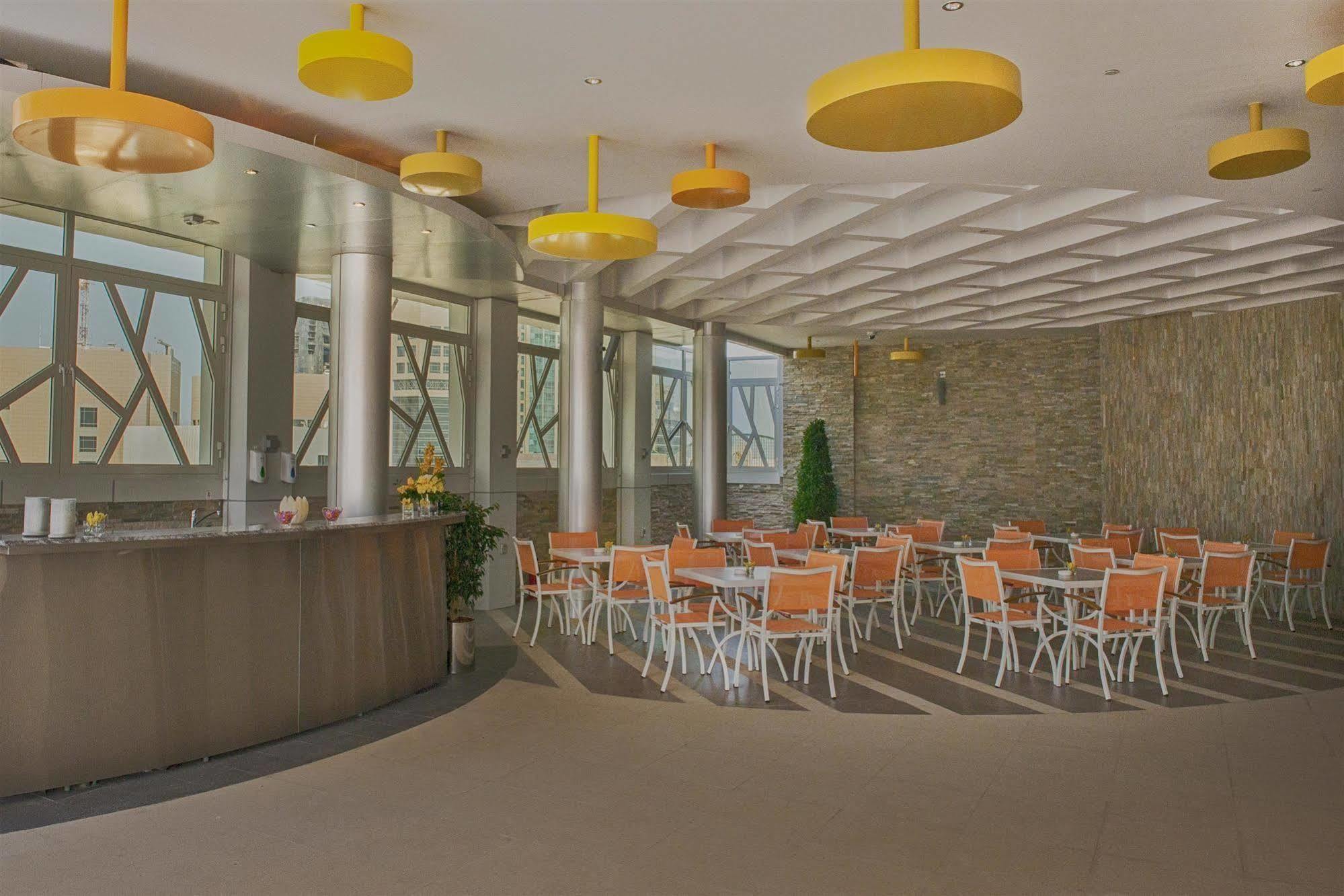 Hotel Tryp By Wyndham Center 4*